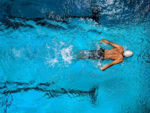 Svømmere skal også passe på deres krop
